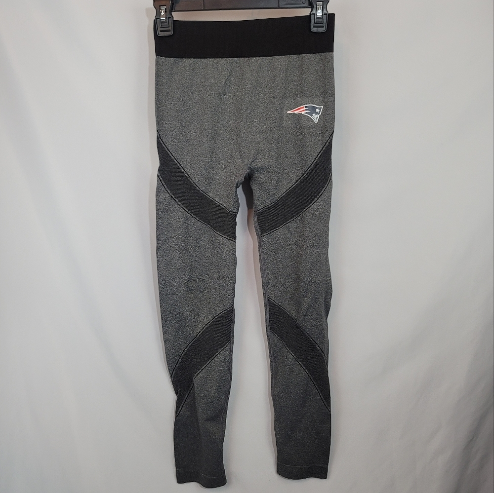 ♥️ 3/$25 New England Patriots leggings yoga Pants athletic apparel Junior